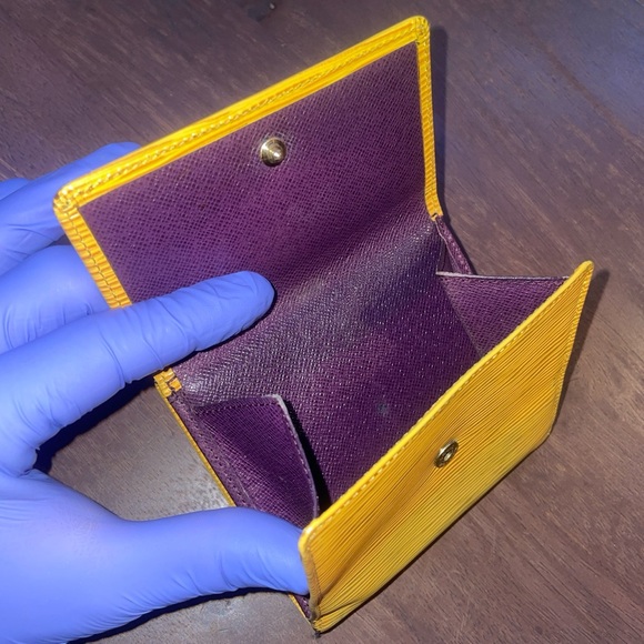Louis Vuitton Yellow Epi Leather Wallet - Picture 3 of 6